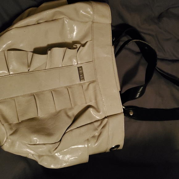 Purses - Picture 4 of 5